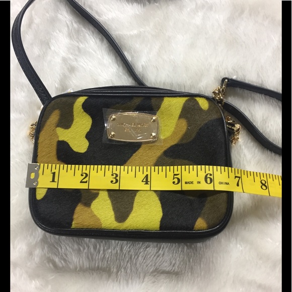 🌷New Price Cut🌷NWT MichaelKorsLemon Crossbody🌷 - Picture 5 of 8